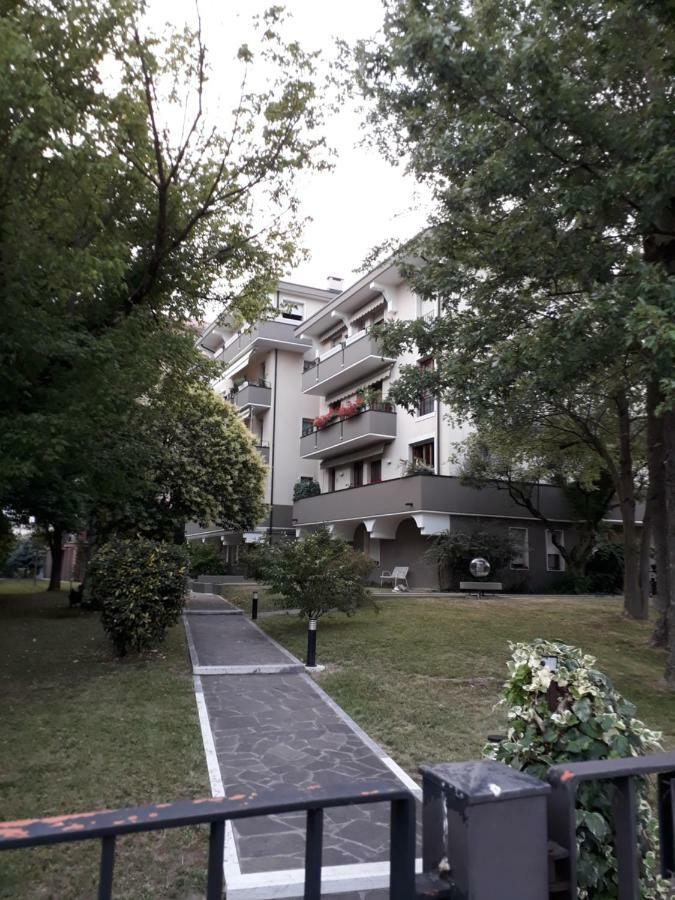 Lovely Corner: Perfect to visit Treviso/Venezia Buitenkant foto